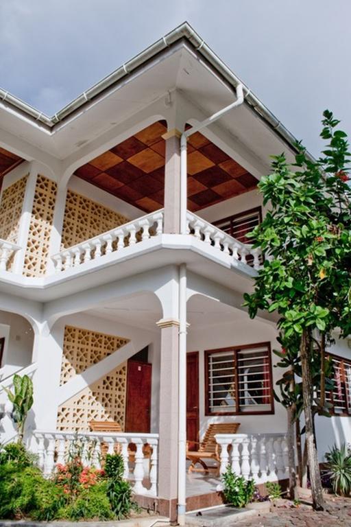 Villa De Roses Beau Vallon  Exteriör bild